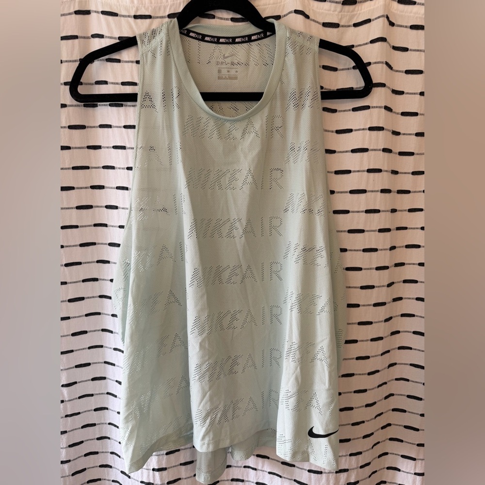 EUC Nike Air Women's Mesh Tank Top